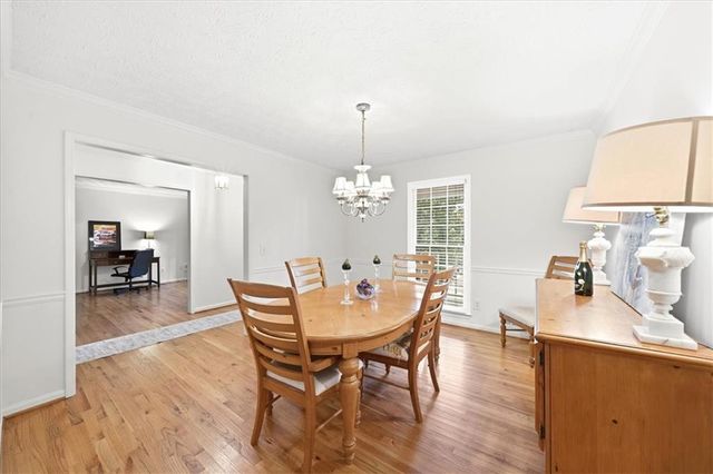 1646 Maple Ridge Drive, Suwanee, GA 30024