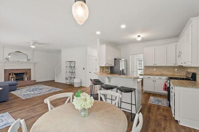 2025 Southers Circle, Suwanee, GA 30024