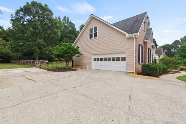 2025 Southers Circle, Suwanee, GA 30024