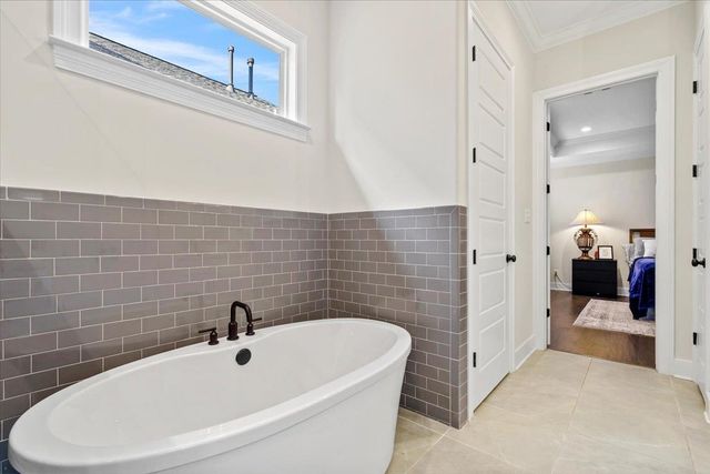 428 CATAWBA VALLEY DR, Collierville, TN 38017