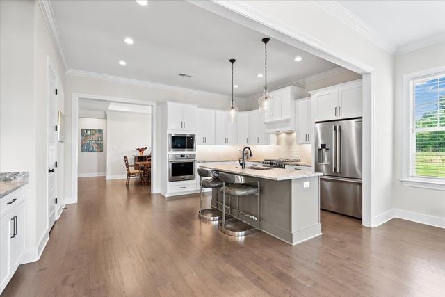 428 CATAWBA VALLEY DR, Collierville, TN 38017