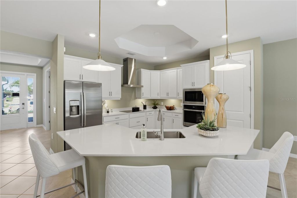 Image 8 of property listing at 19732 TROUT TERRACE, Lakewood Ranch, FL 34211