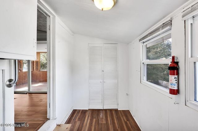 424 W West Street, Southport, NC 28461