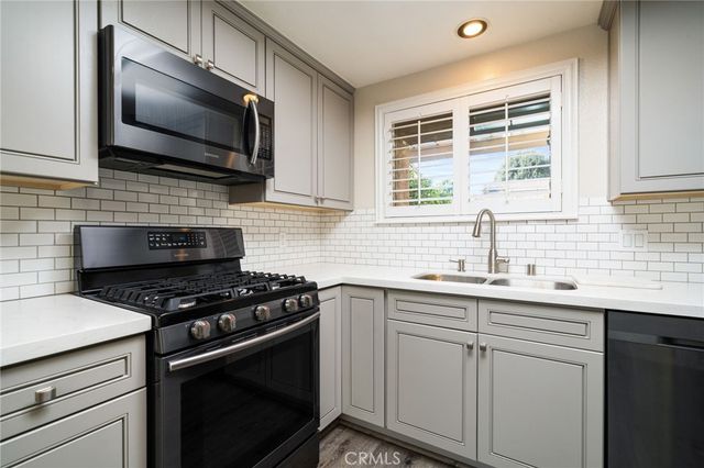 1156 Mountain Gate, Upland, CA 91786