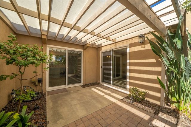 1156 Mountain Gate, Upland, CA 91786