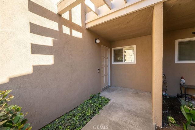 1156 Mountain Gate, Upland, CA 91786