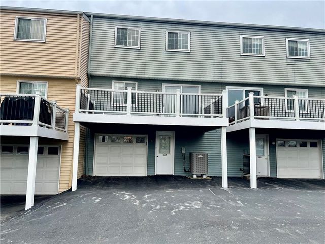 307 Countryside Dr, Robinson Twp, PA 15136