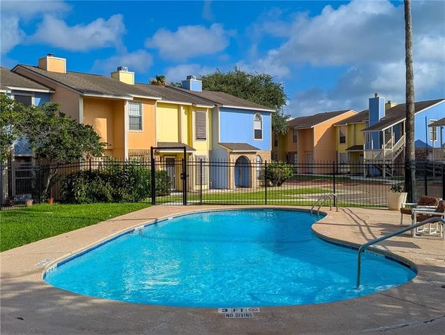 6702 Everhart Road S104, Corpus Christi, TX 78413