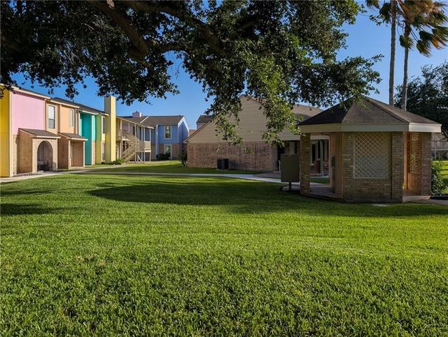 6702 Everhart Road S104, Corpus Christi, TX 78413