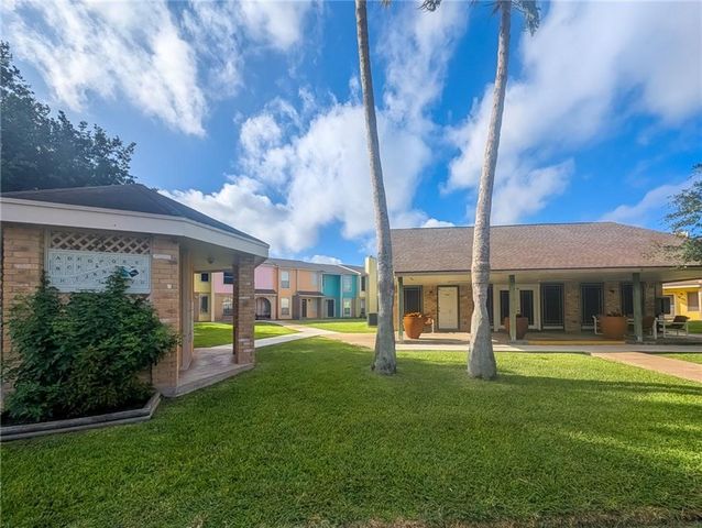 6702 Everhart Road S104, Corpus Christi, TX 78413