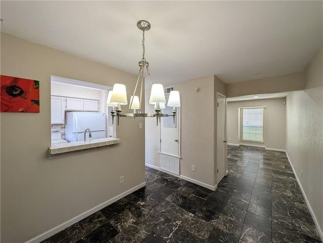 6702 Everhart Road S104, Corpus Christi, TX 78413