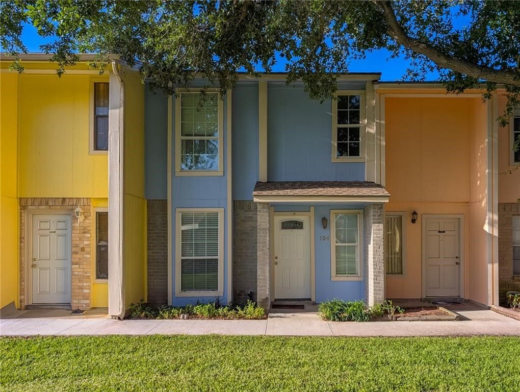 6702 Everhart Road S104, Corpus Christi, TX 78413