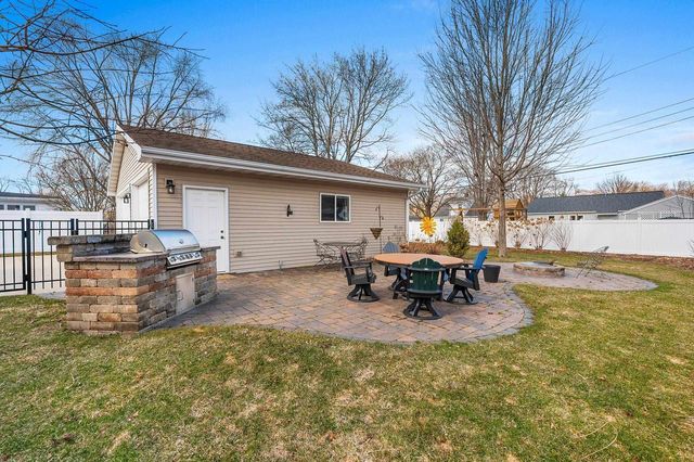 637 N WINNEBAGO STREET, De Pere, WI 54115