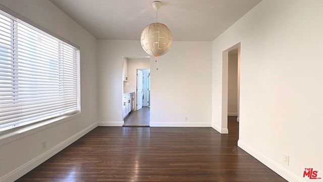 1208 S Cochran Avenue, Los Angeles, CA 90019
