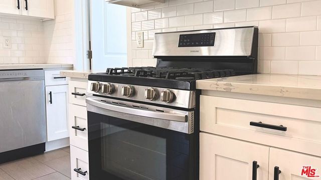 1208 S Cochran Avenue, Los Angeles, CA 90019