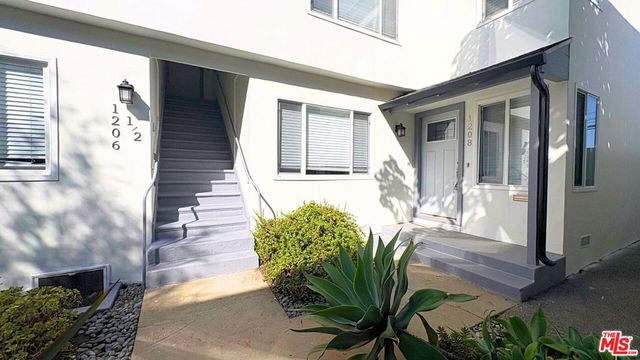 1208 S Cochran Avenue, Los Angeles, CA 90019