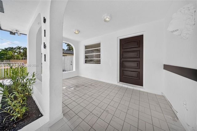 6161 E 4th Avenue, Hialeah, FL 33013