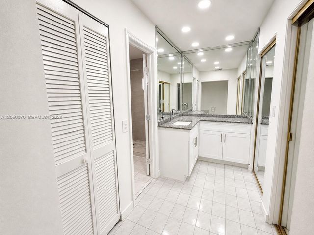 6161 E 4th Avenue, Hialeah, FL 33013