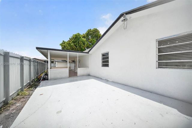 6161 E 4th Avenue, Hialeah, FL 33013