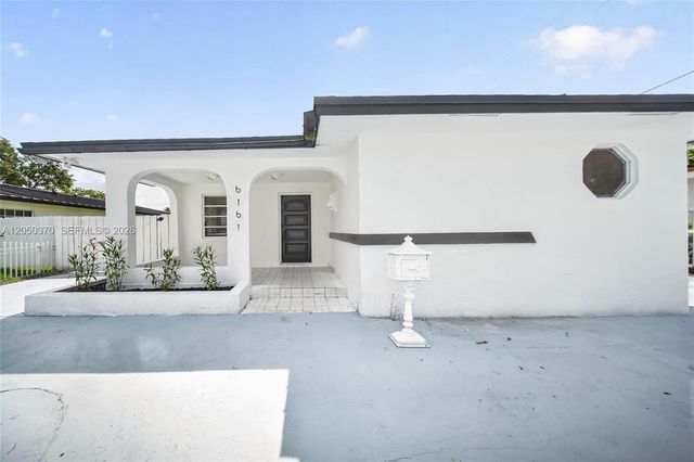 6161 E 4th Avenue, Hialeah, FL 33013