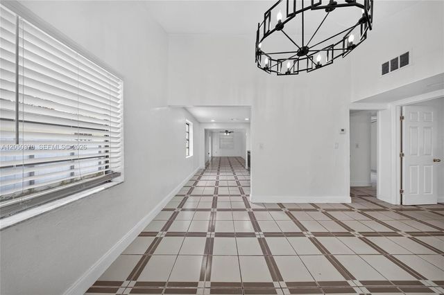 6161 E 4th Avenue, Hialeah, FL 33013