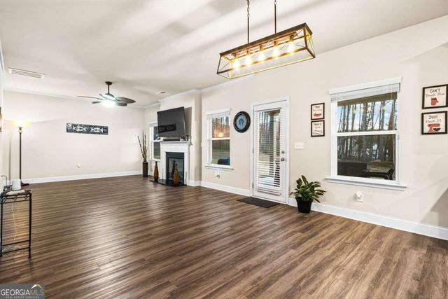 61 N Village Circle, Rydal, GA 30171