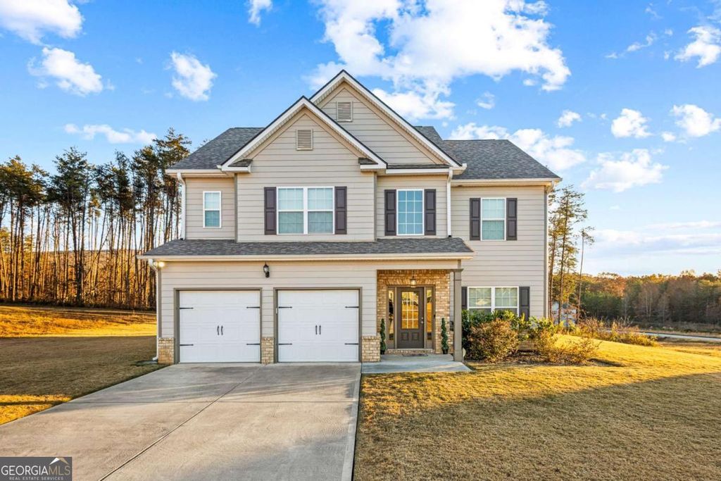 61 N Village Circle, Rydal, GA 30171