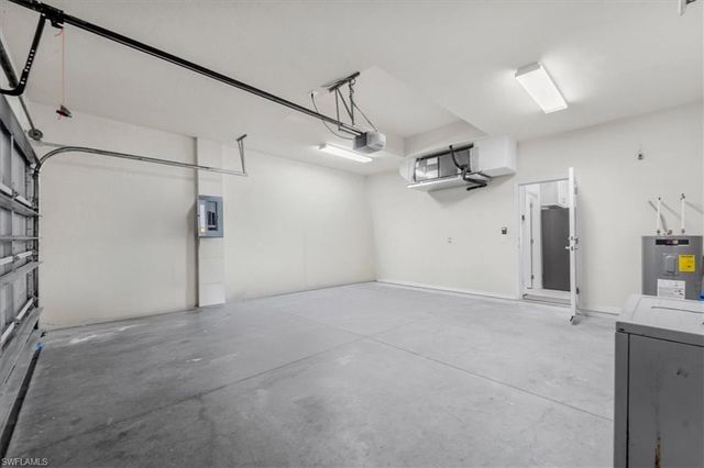 6040 Kumquat CIR, Labelle, FL 33935