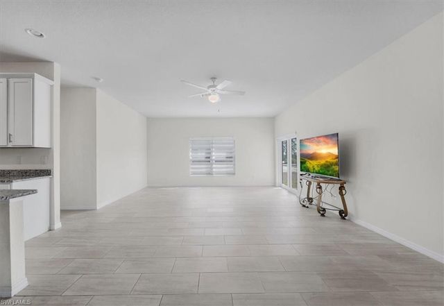 6040 Kumquat CIR, Labelle, FL 33935