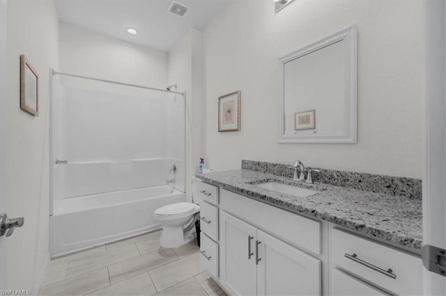 6040 Kumquat CIR, Labelle, FL 33935