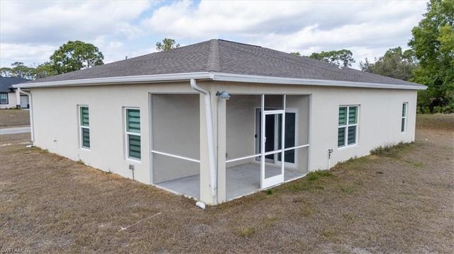 6040 Kumquat CIR, Labelle, FL 33935