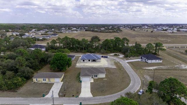 6040 Kumquat CIR, Labelle, FL 33935