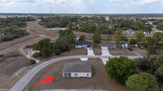 6040 Kumquat CIR, Labelle, FL 33935