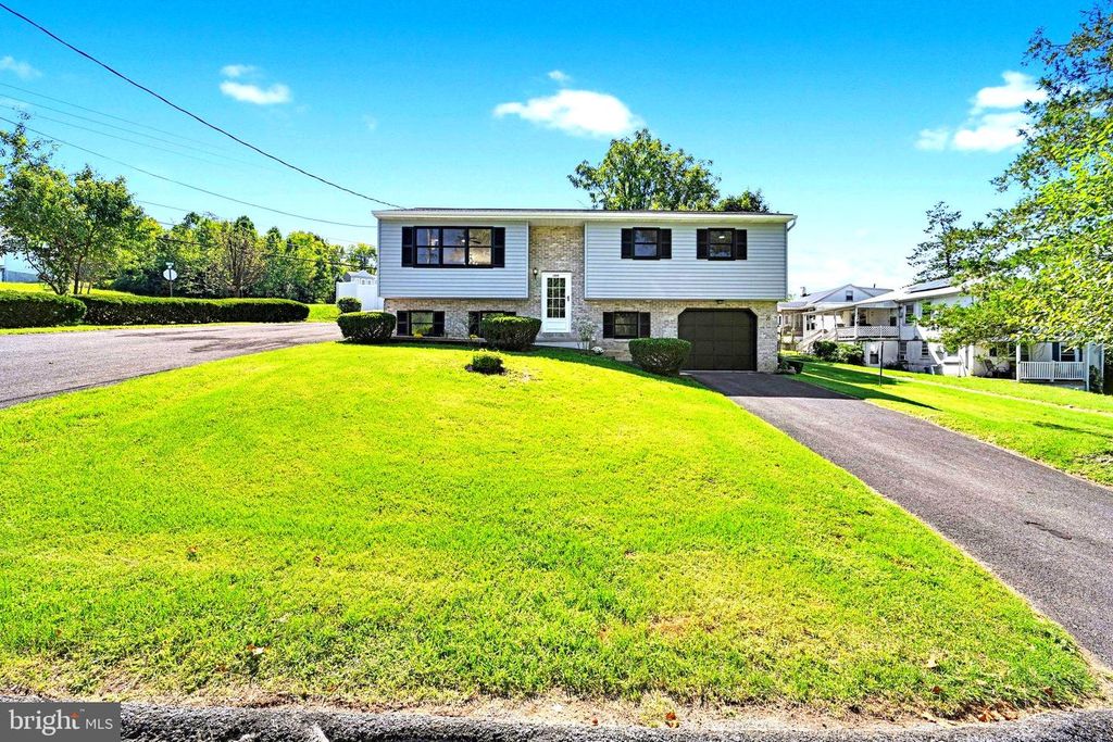 1408 BEAUMONT AVE, Temple, PA 19560