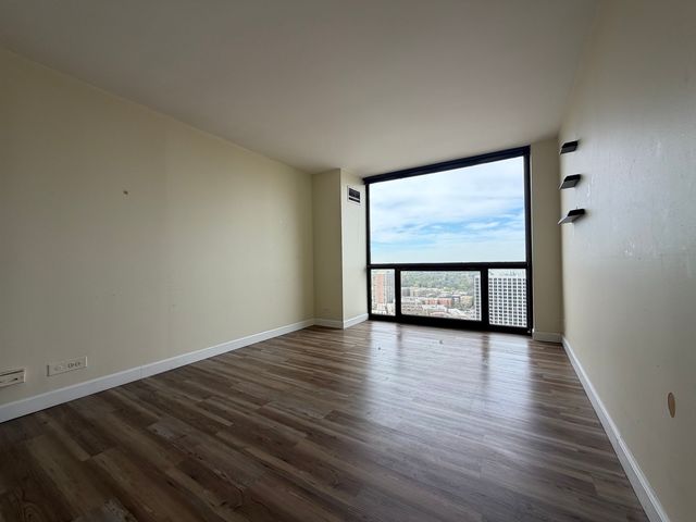 4343 N Clarendon Avenue 2505, Chicago, IL 60613