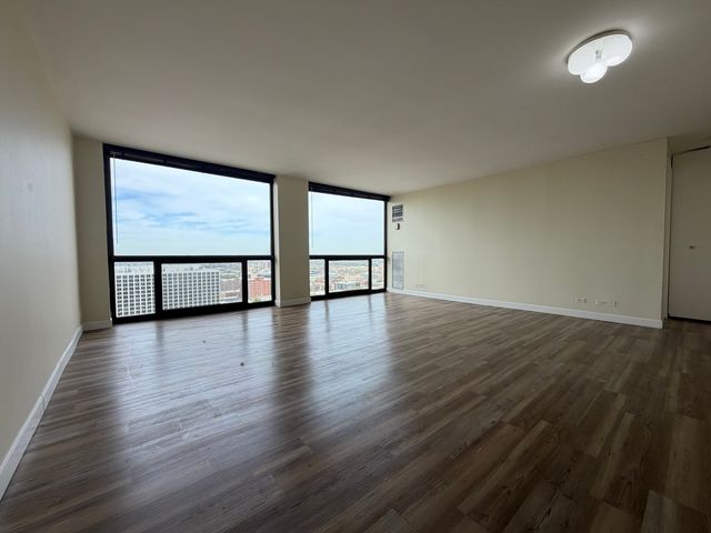 4343 N Clarendon Avenue 2505, Chicago, IL 60613