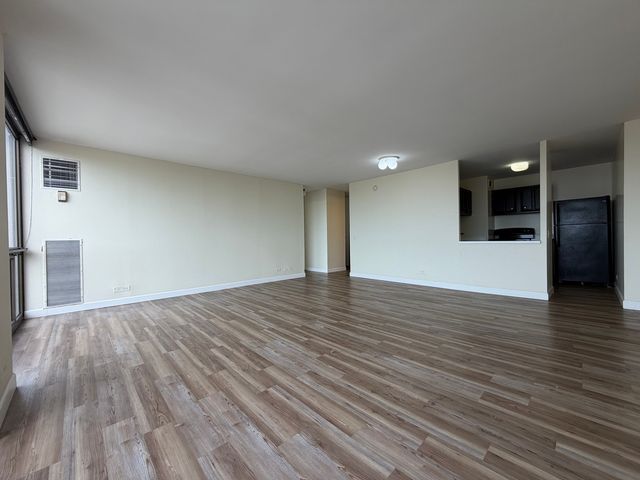 4343 N Clarendon Avenue 2505, Chicago, IL 60613