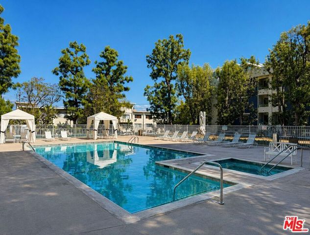 100 S Doheny Drive 815, Los Angeles, CA 90048