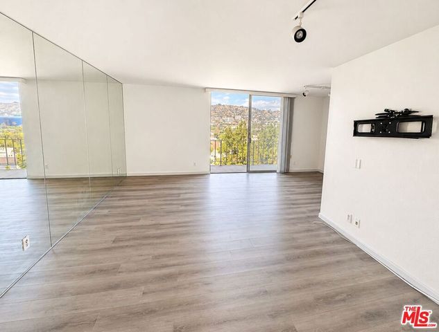 100 S Doheny Drive 815, Los Angeles, CA 90048