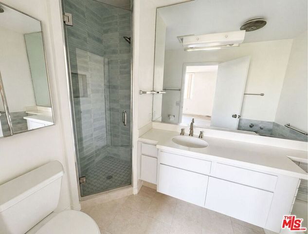 100 S Doheny Drive 815, Los Angeles, CA 90048