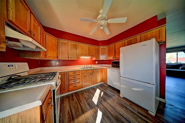 5127 Holly Avenue NW, Cedar Rapids, IA 52405