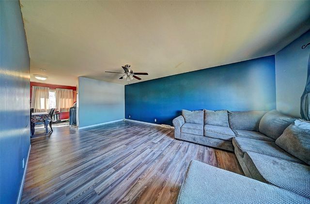 5127 Holly Avenue NW, Cedar Rapids, IA 52405