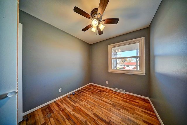 5127 Holly Avenue NW, Cedar Rapids, IA 52405