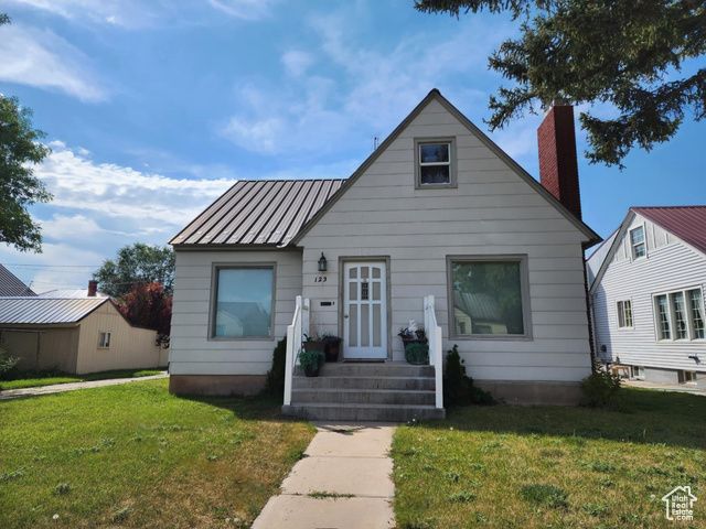 123 S 7TH ST, Montpelier, ID 83254