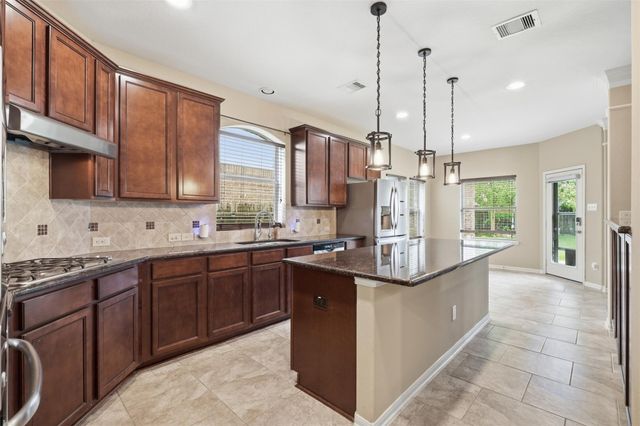 12410 Adams Ridge Lane, Humble, TX 77346
