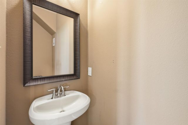 12410 Adams Ridge Lane, Humble, TX 77346