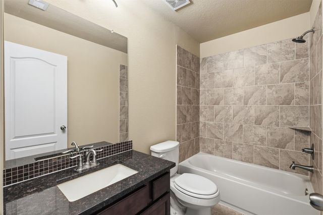 12410 Adams Ridge Lane, Humble, TX 77346