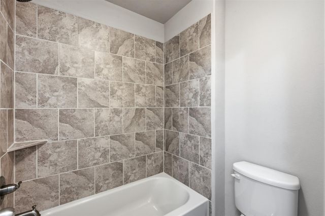 12410 Adams Ridge Lane, Humble, TX 77346