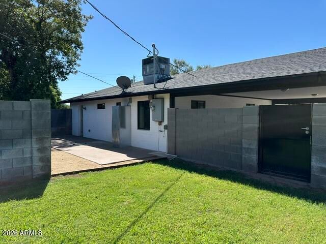 3948 E EARLL Drive A, Phoenix, AZ 85018