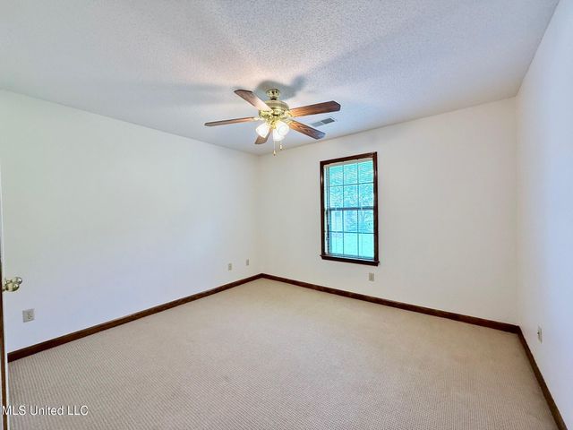 155 W Foxwood Circle Circle, Hernando, MS 38632
